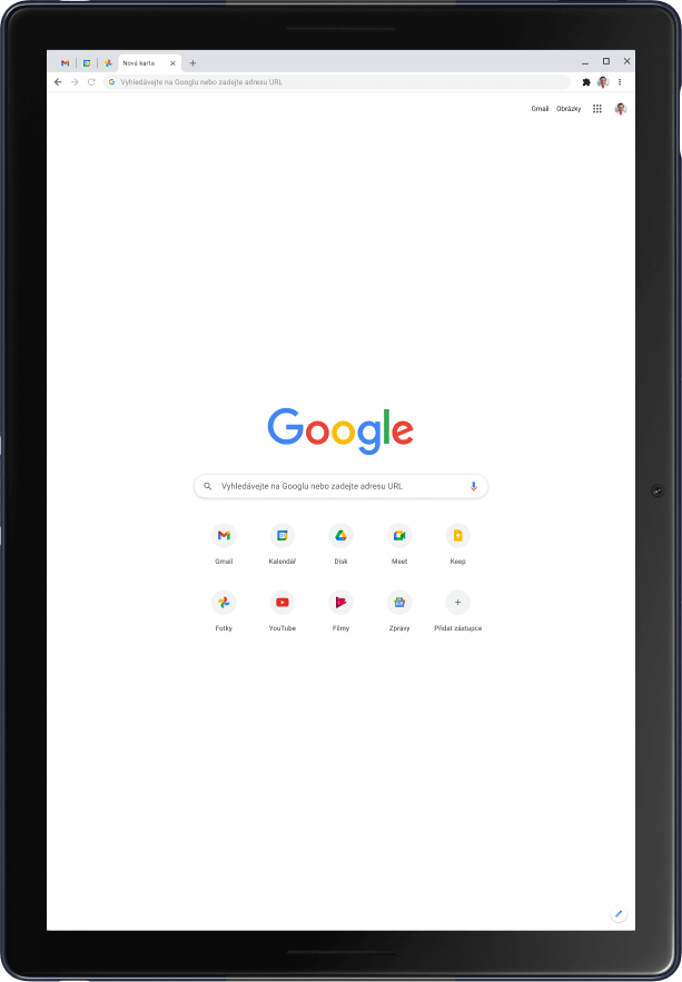 Tablet Pixel Slate v režimu portrétu. Zobrazena je domovská stránka Google.